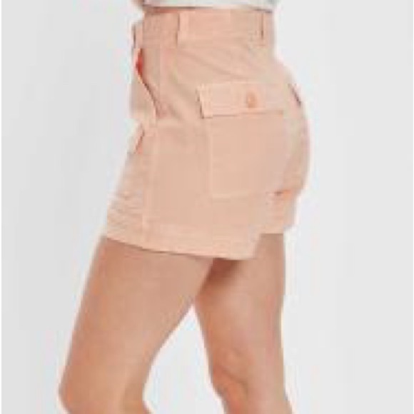 Peachy pink American Eagle cargo shorts! - Picture 3 of 10